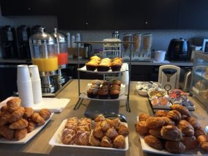 Petit déjeuner à New York