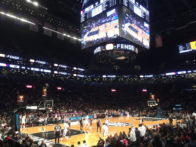 Barclays Center vue sur le parquet NBA